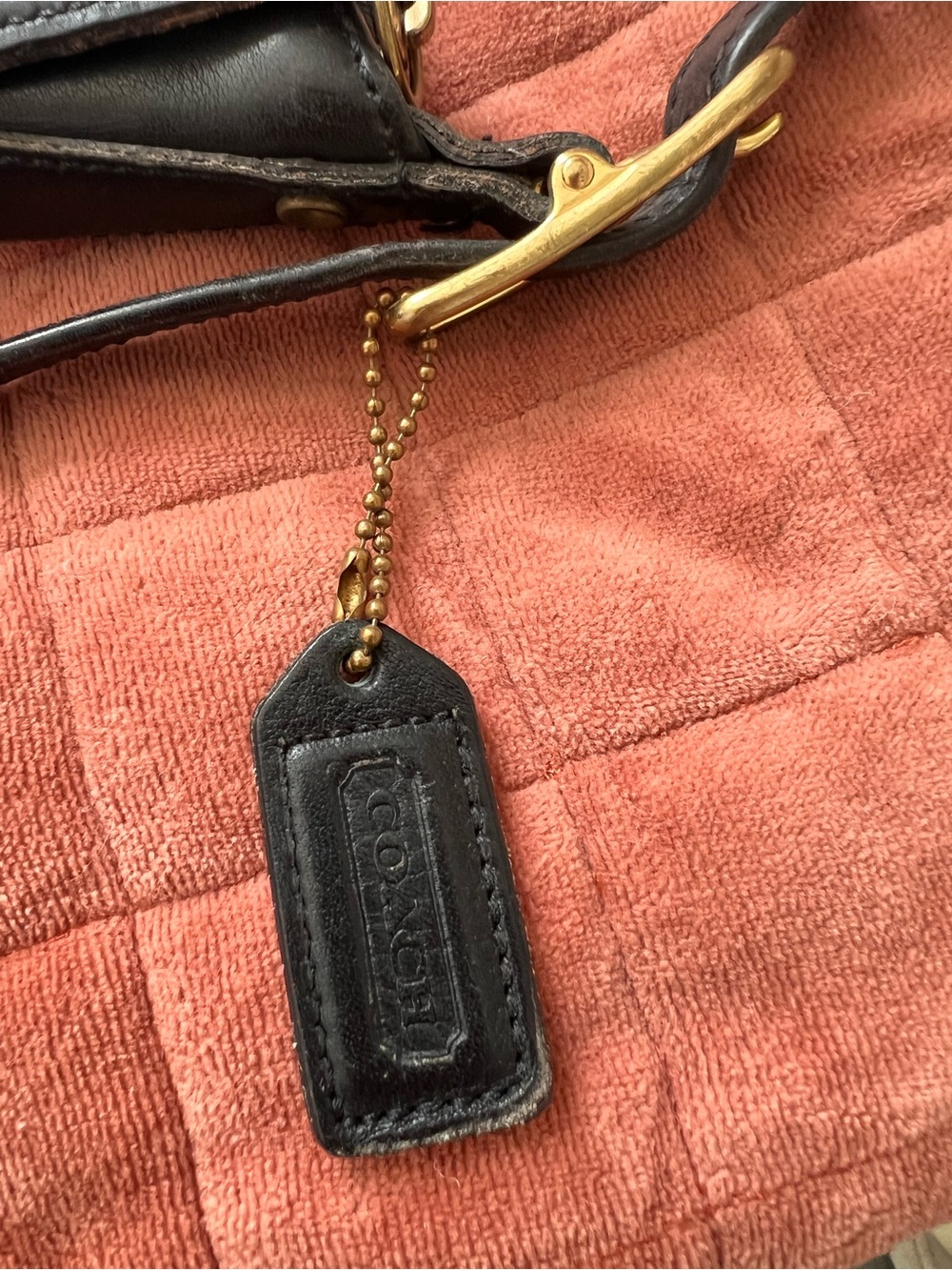 Coach vintage black Leather Bag with Brass hardware - Picture 3 of 6